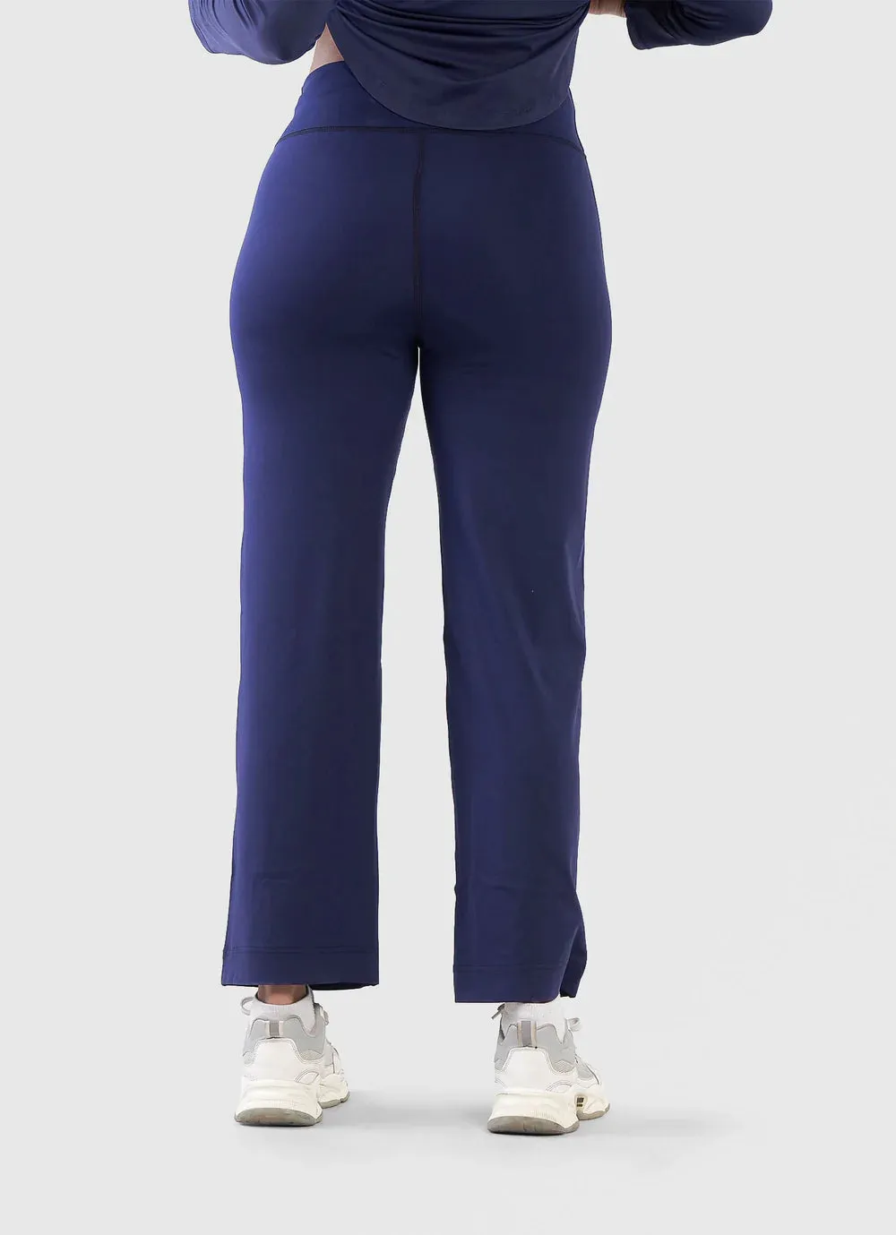 Adapt Flared Leggings - Navy