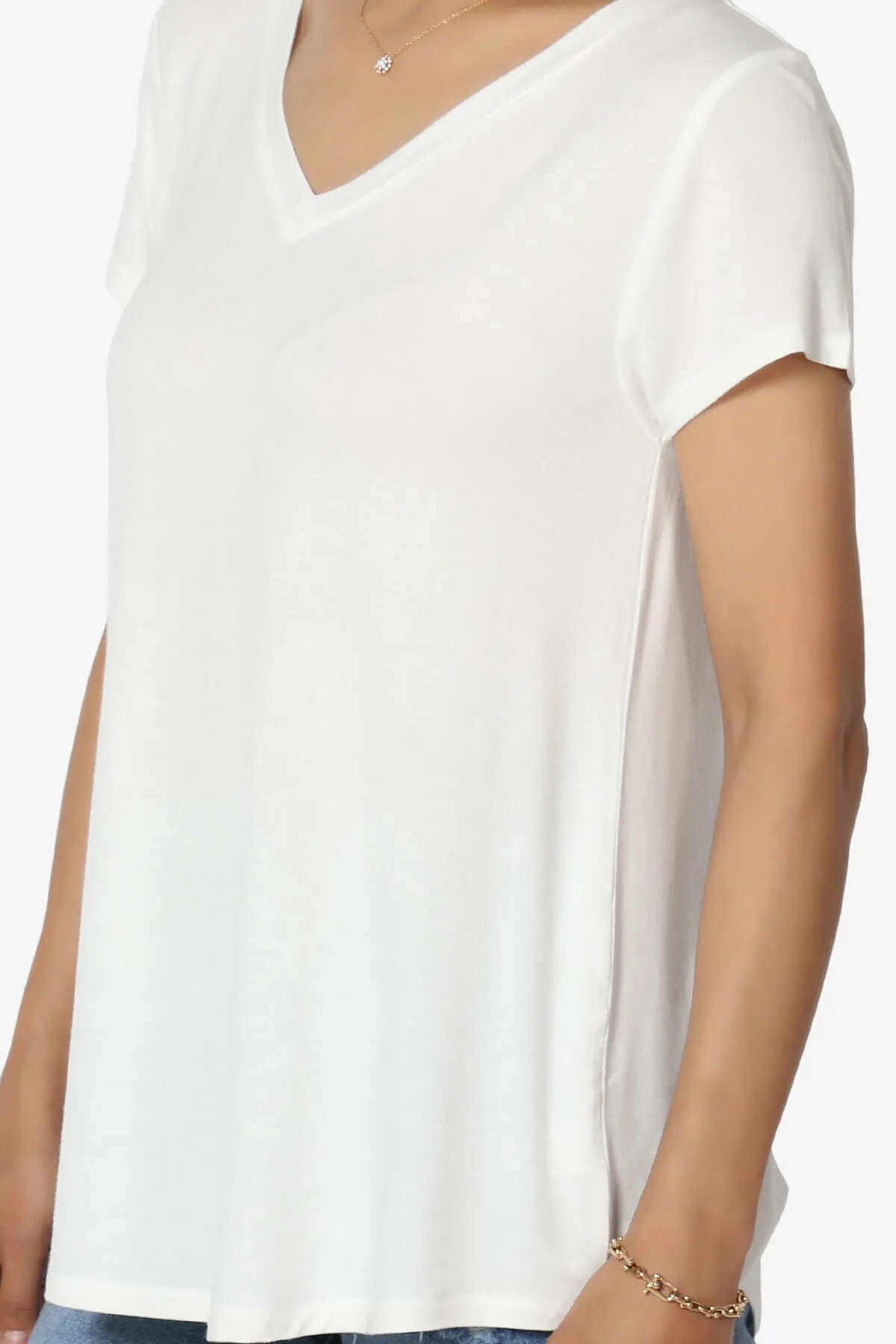 Agree V-Neck Short Sleeve T-Shirt