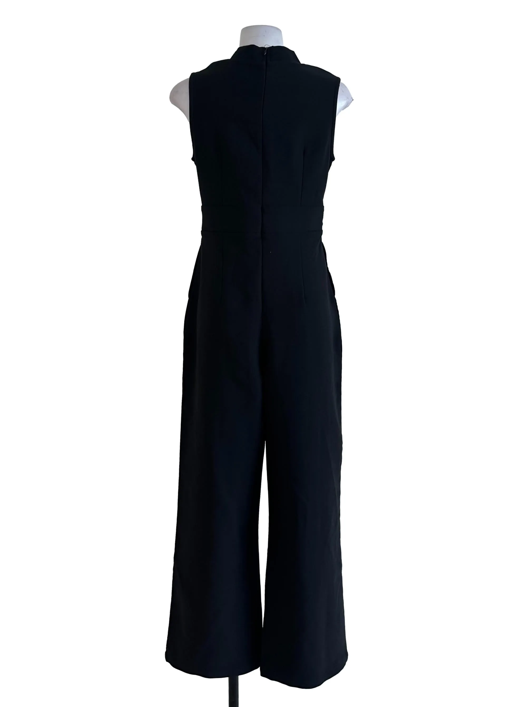 Black Plain Sleveless Jumpsuit