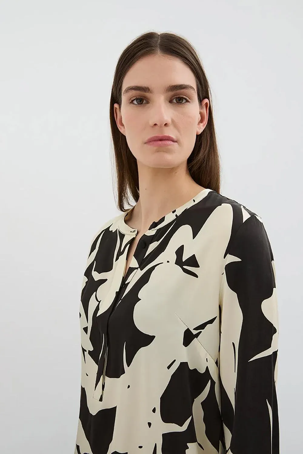 Caravan & Co Vincent Silk Blouse CT208V