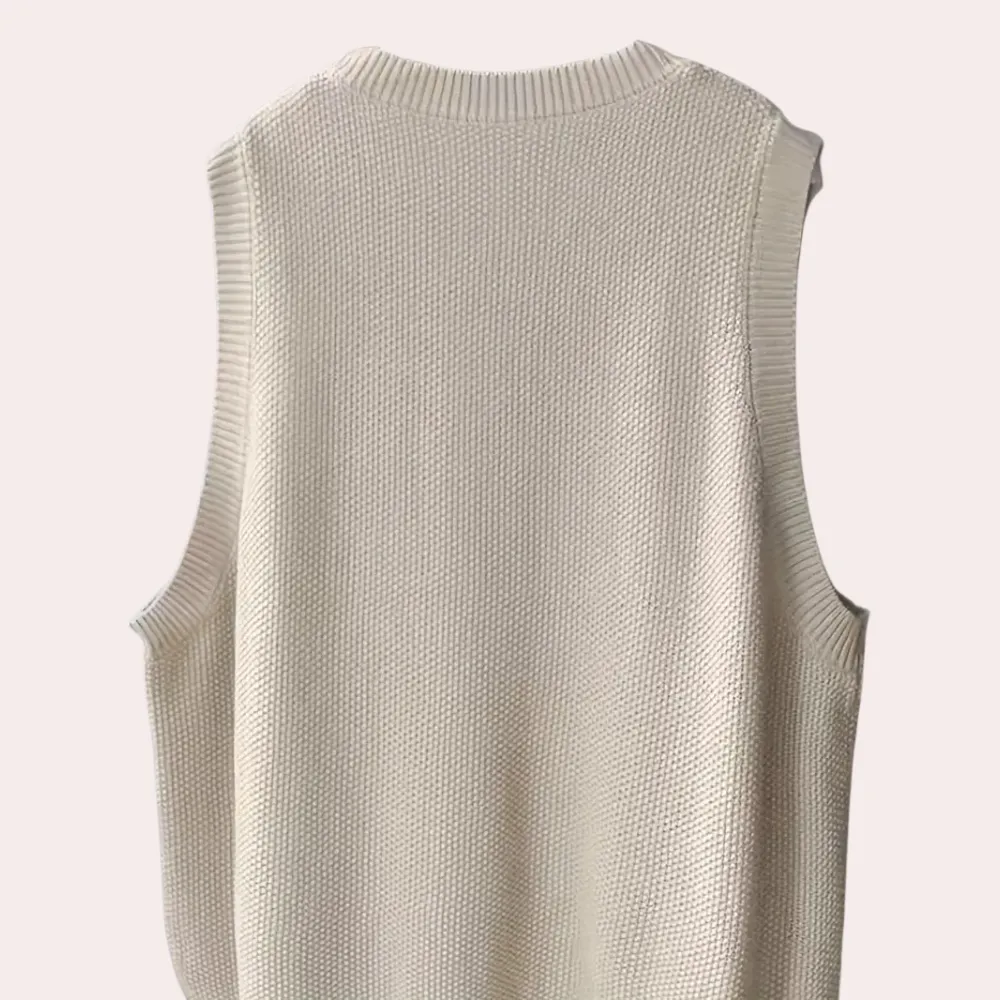 Chic Women’s Knit Cardigan