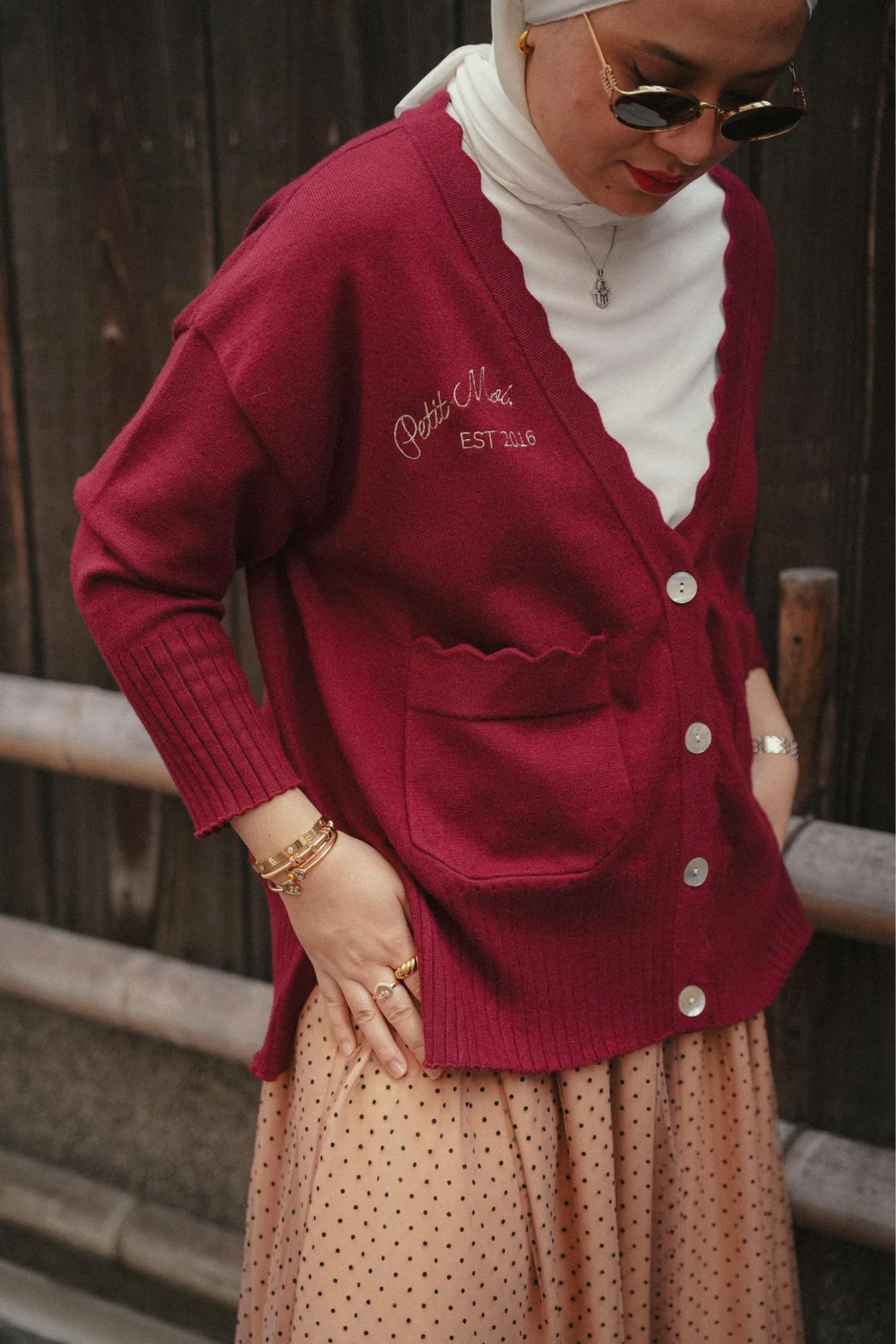 CLASSIC CARDI IN GARNET