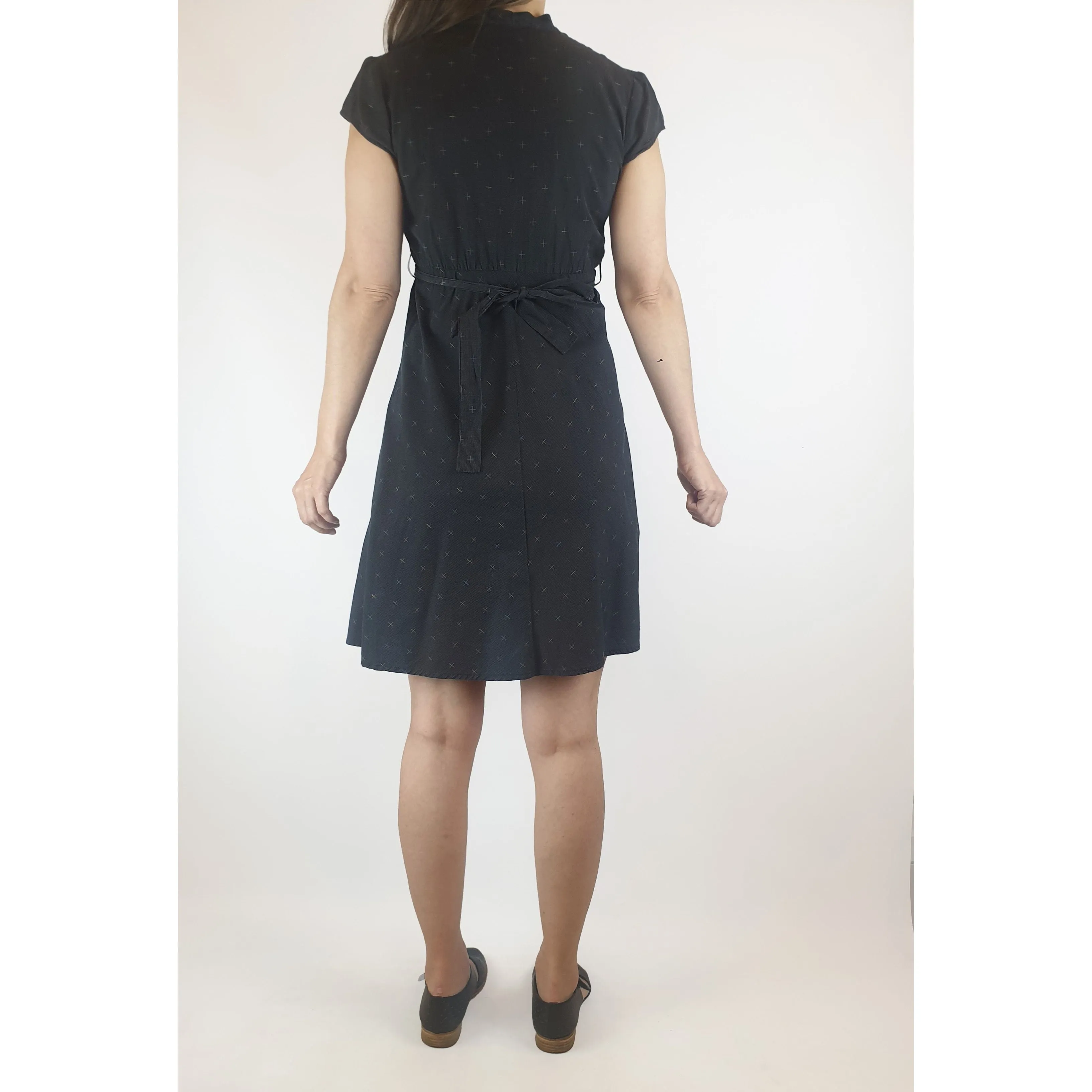 Claude Maus preloved black cap sleeve dress size 8