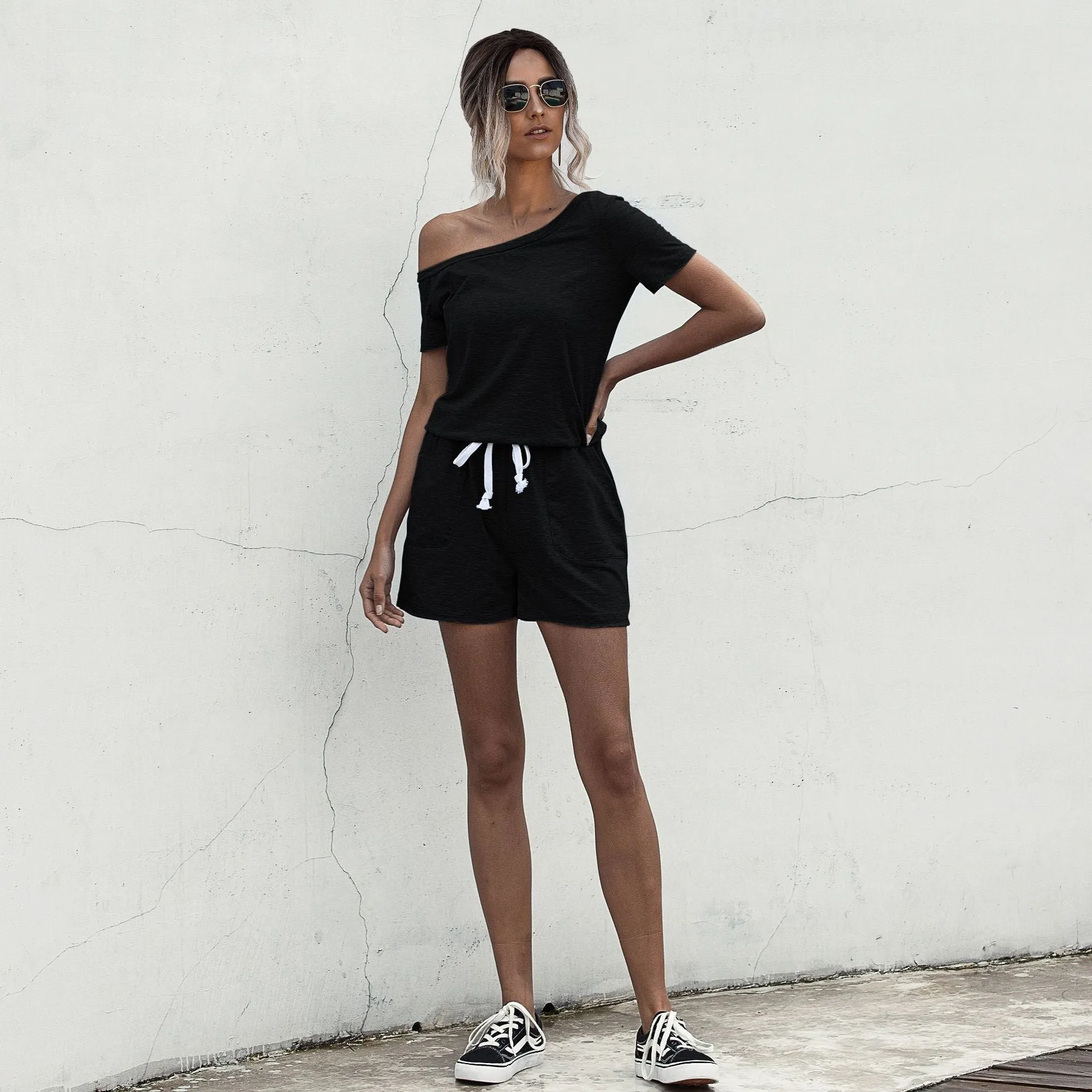 Diagonal Shoulder Short Sleeve Jumpsuit Rompers With Pocket