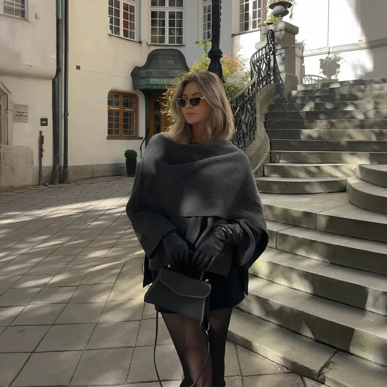 Elegant Drape Collar Outerwear