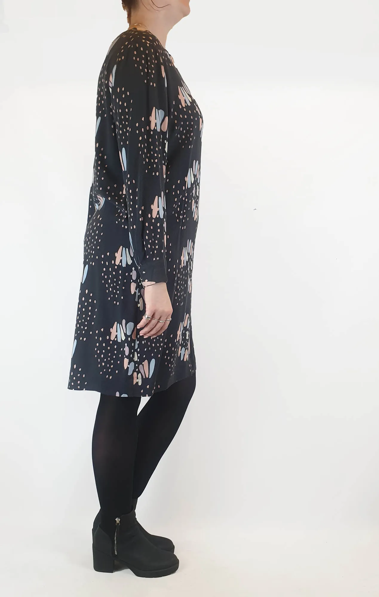 Elm charcoal dress with cute colourful print size 14, best fits 12-14