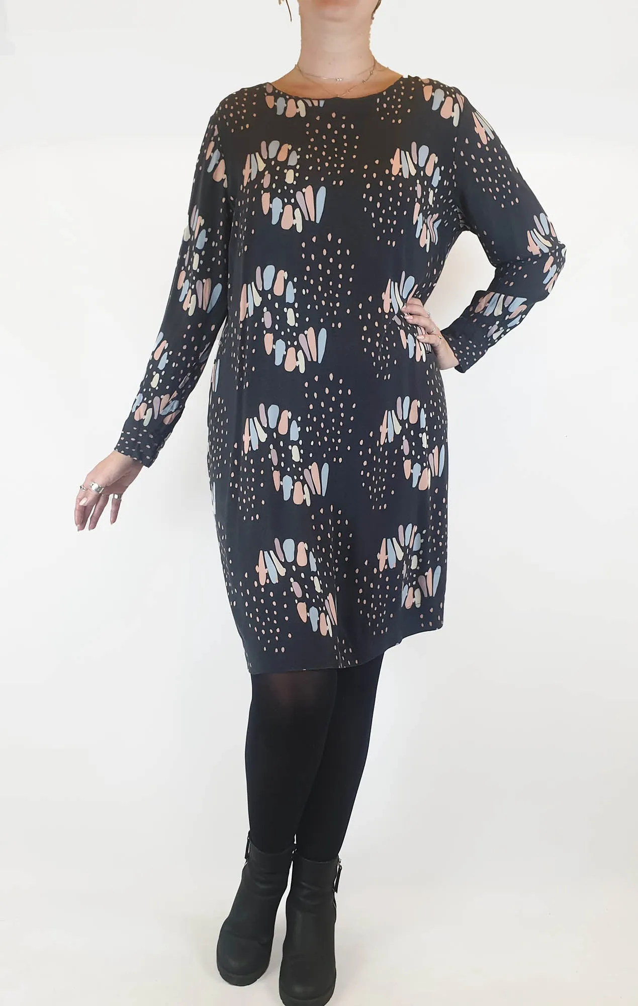 Elm charcoal dress with cute colourful print size 14, best fits 12-14