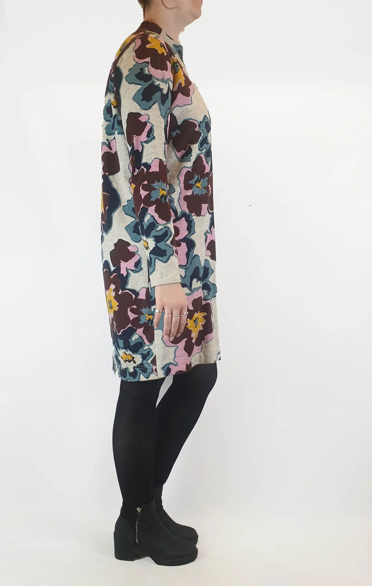 Gorman grey long sleeve tee shirt dress with  large flower print size 14, best fits 12-14