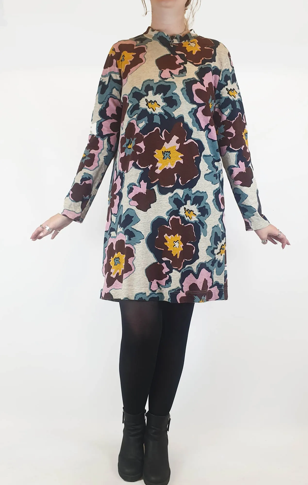 Gorman grey long sleeve tee shirt dress with  large flower print size 14, best fits 12-14