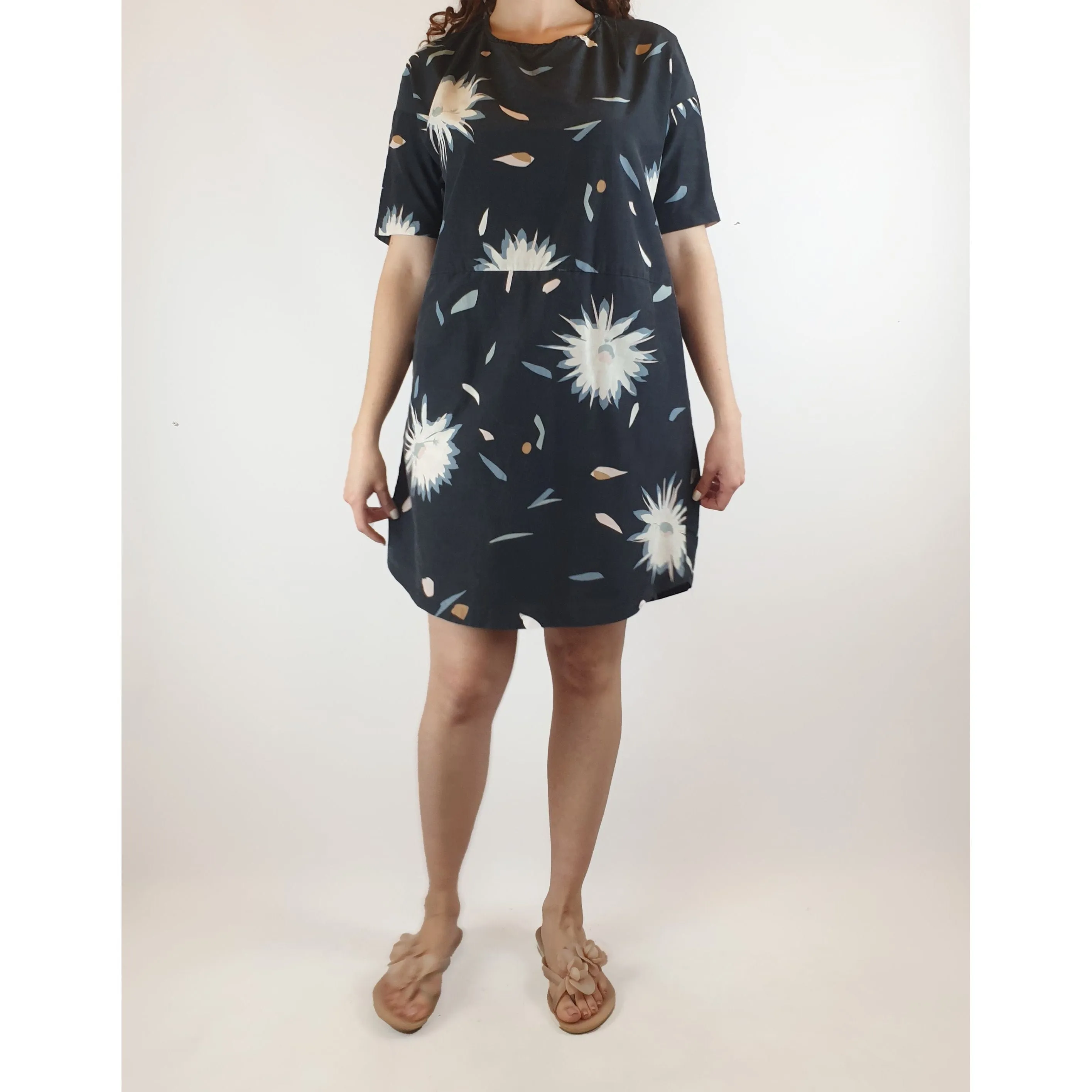 Kloke navy dress with cute flower and petal print size S (best fits size 10)