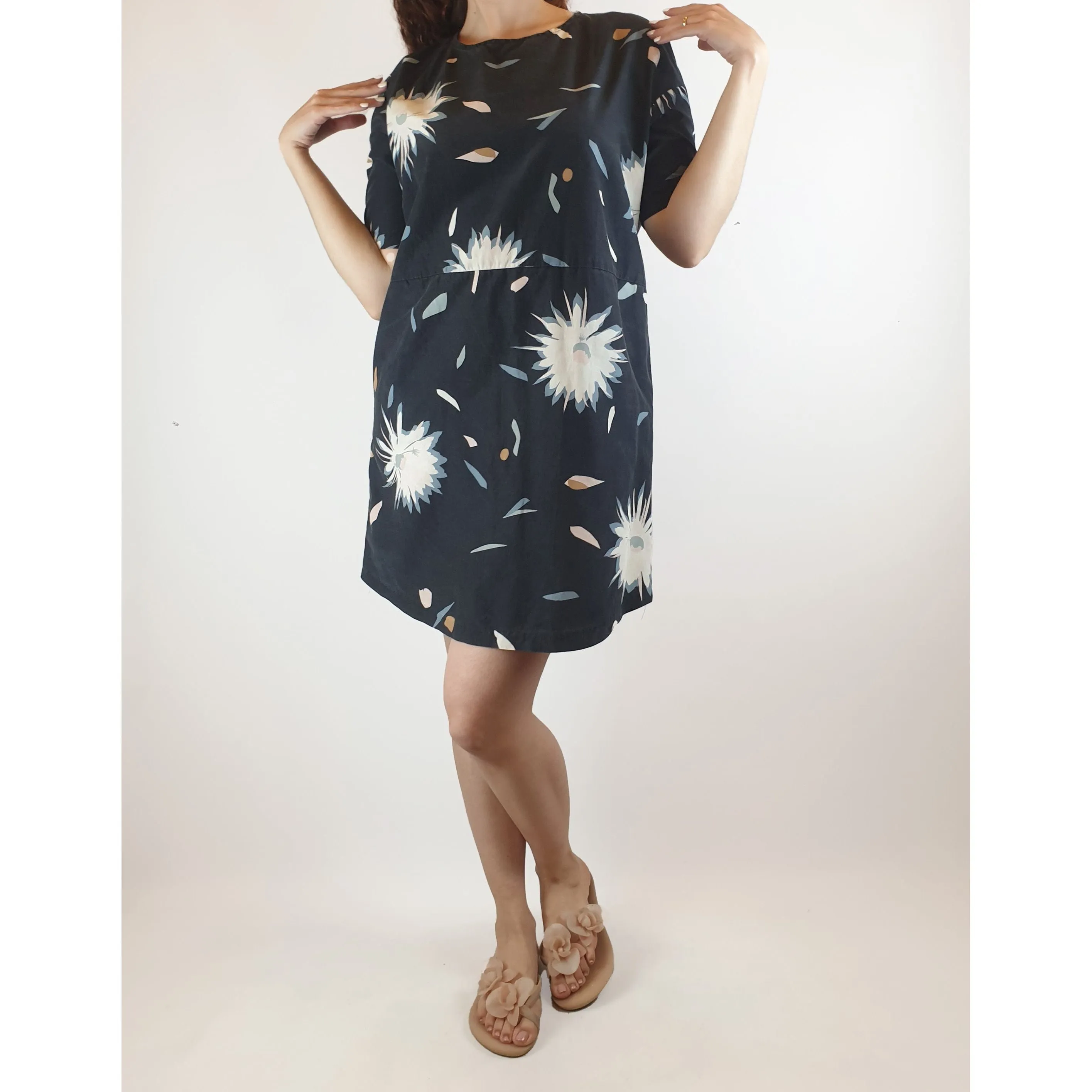 Kloke navy dress with cute flower and petal print size S (best fits size 10)