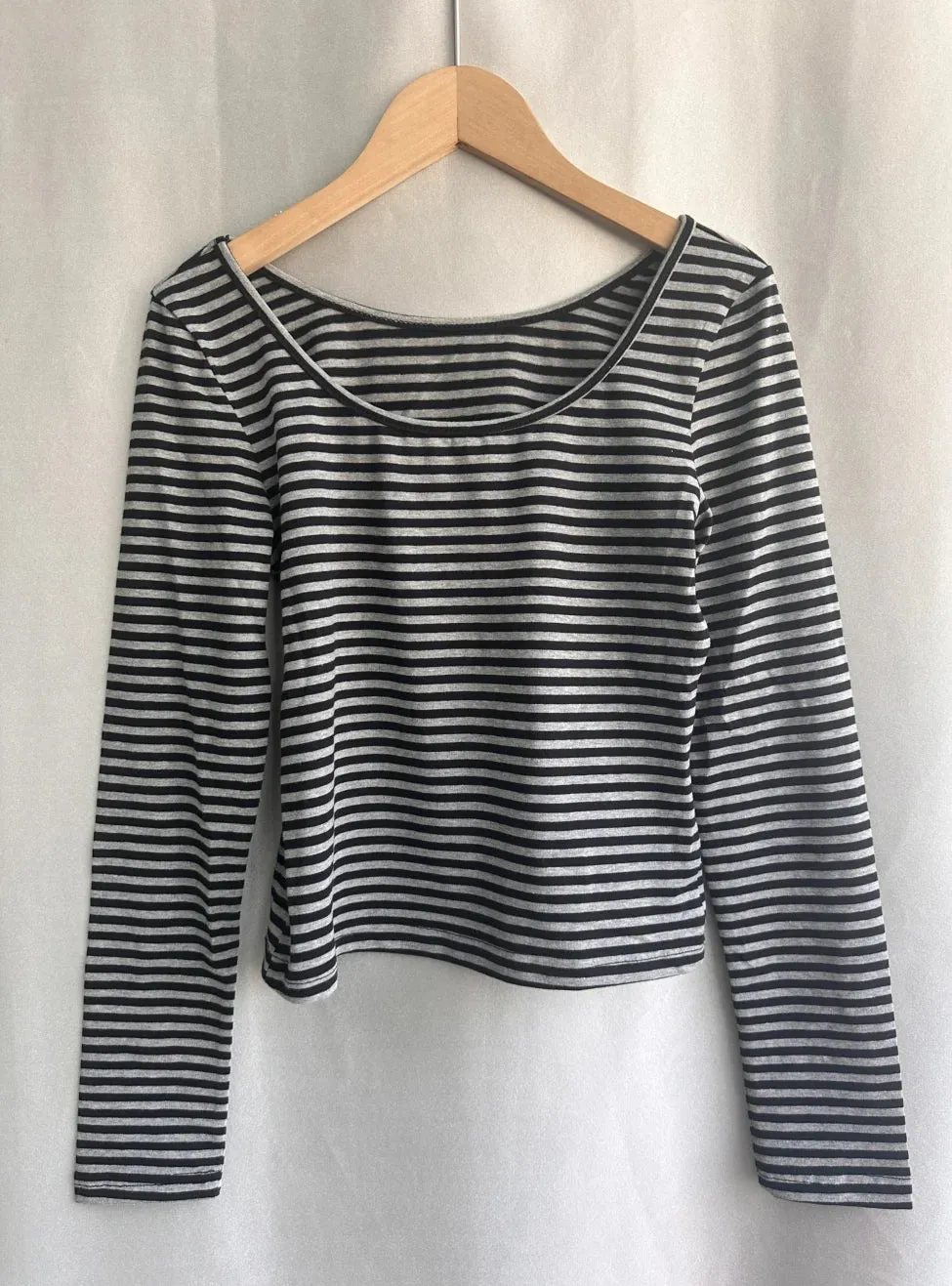 KUSAHIKI Sexy Retro Stripes Long Sleeved Round Neck Top
