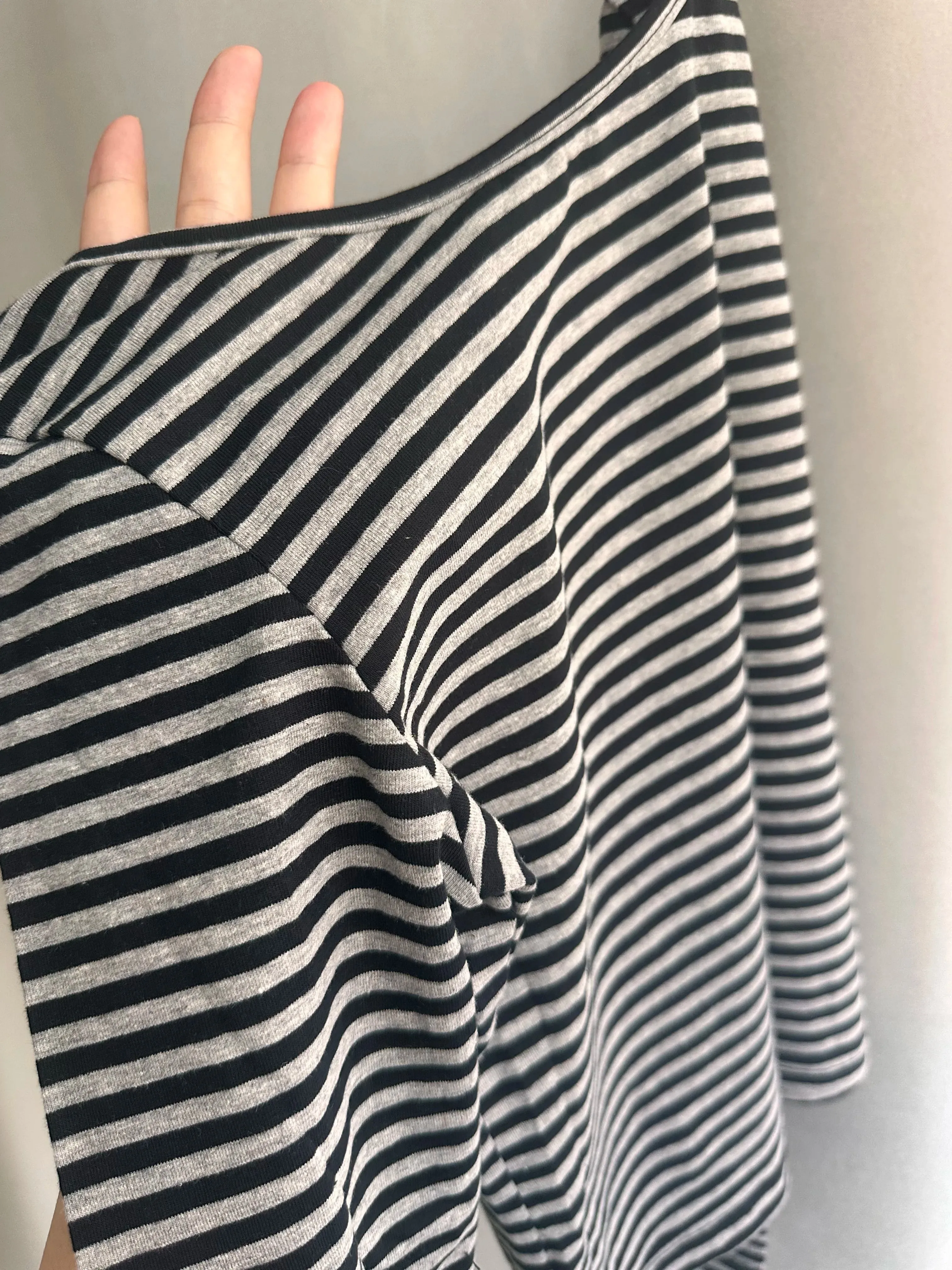 KUSAHIKI Sexy Retro Stripes Long Sleeved Round Neck Top