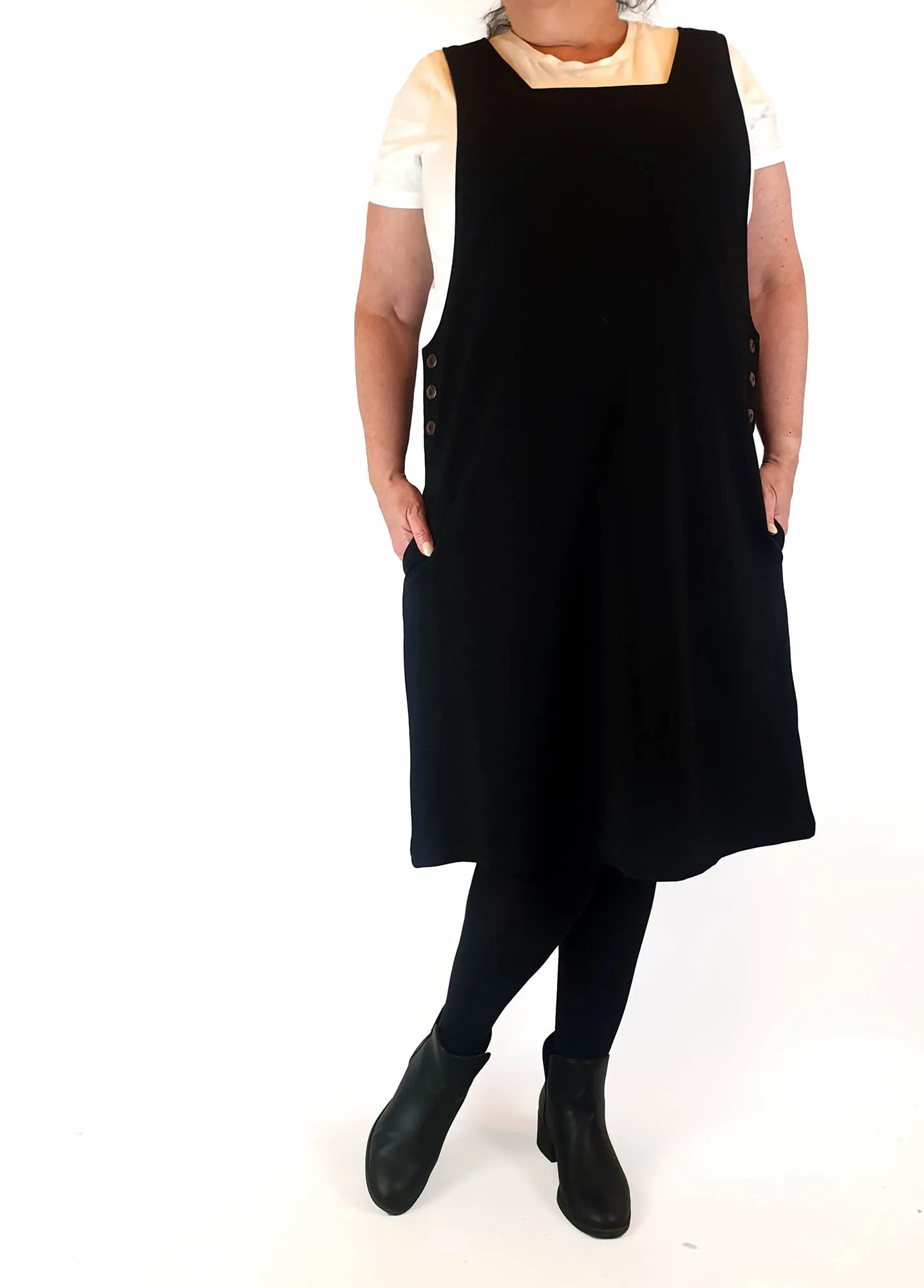 Lorraine black pinnafore dress size 18