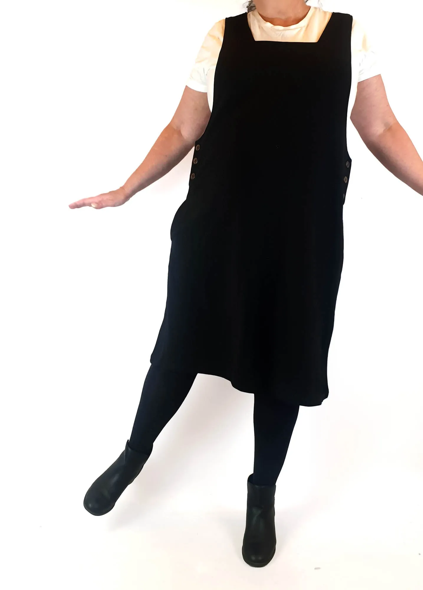 Lorraine black pinnafore dress size 18