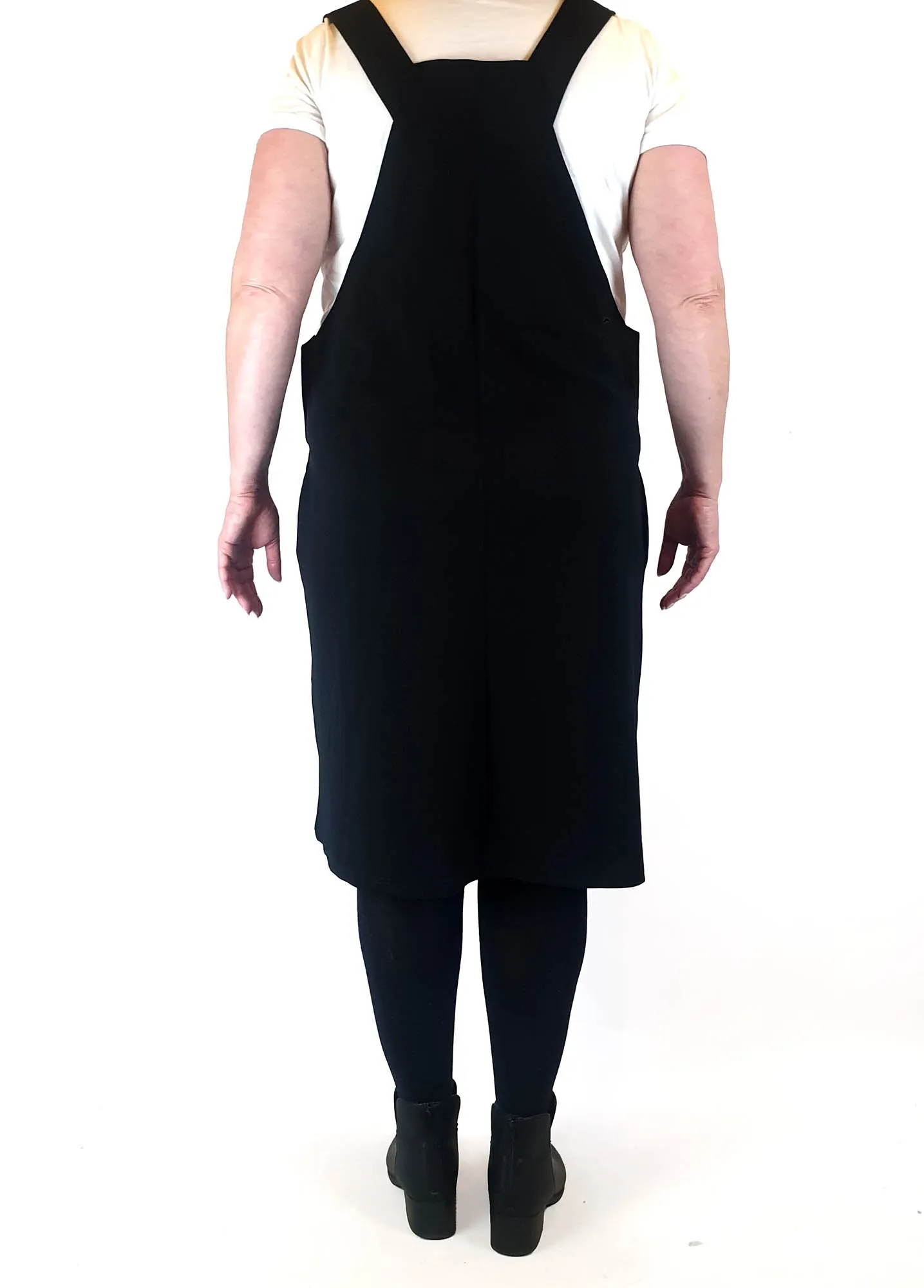 Lorraine black pinnafore dress size 18