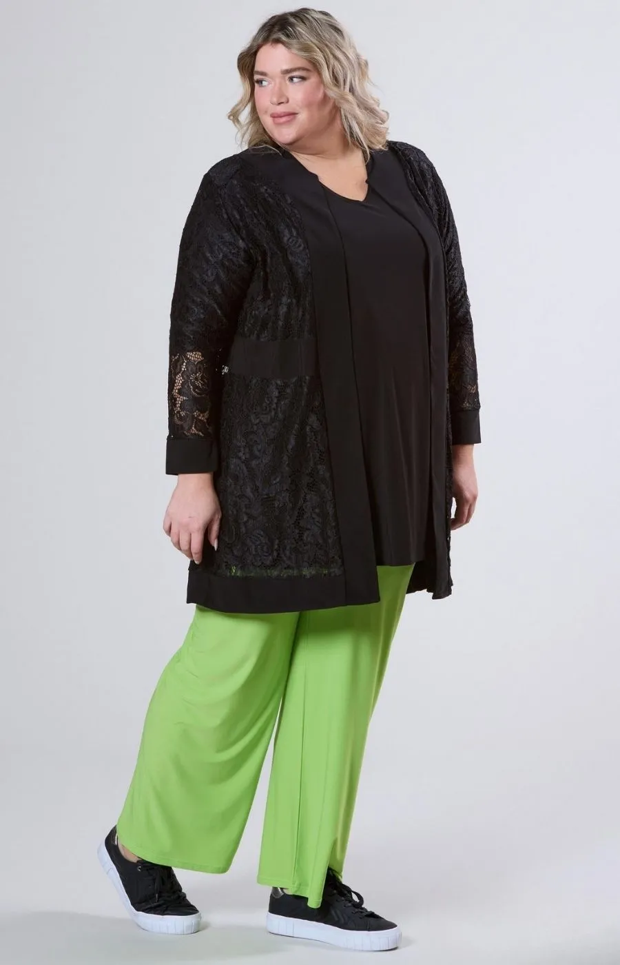 Magna Lace Cardigan in Black