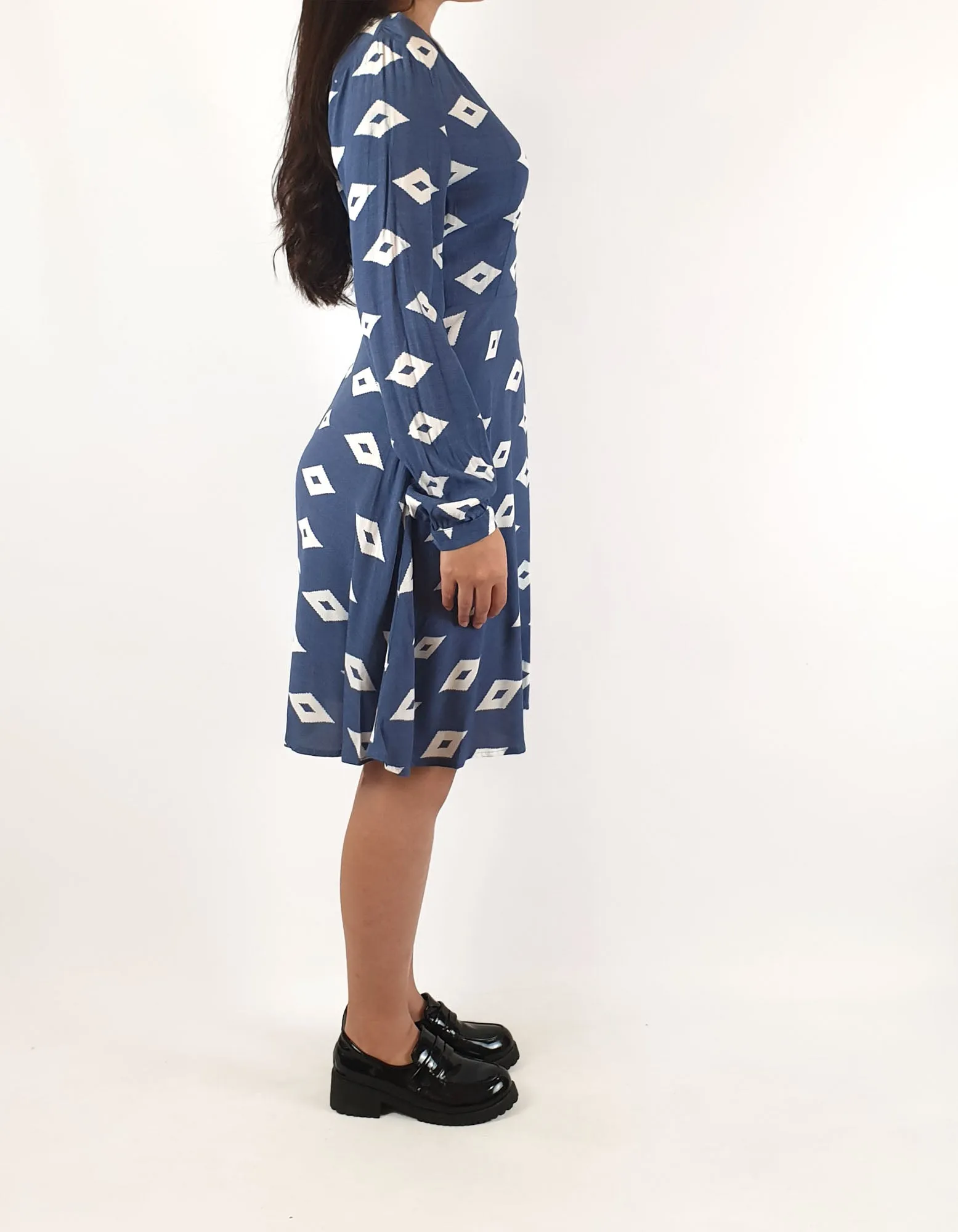 Mister Zimi blue print long sleeve dress size 8, fits AU6