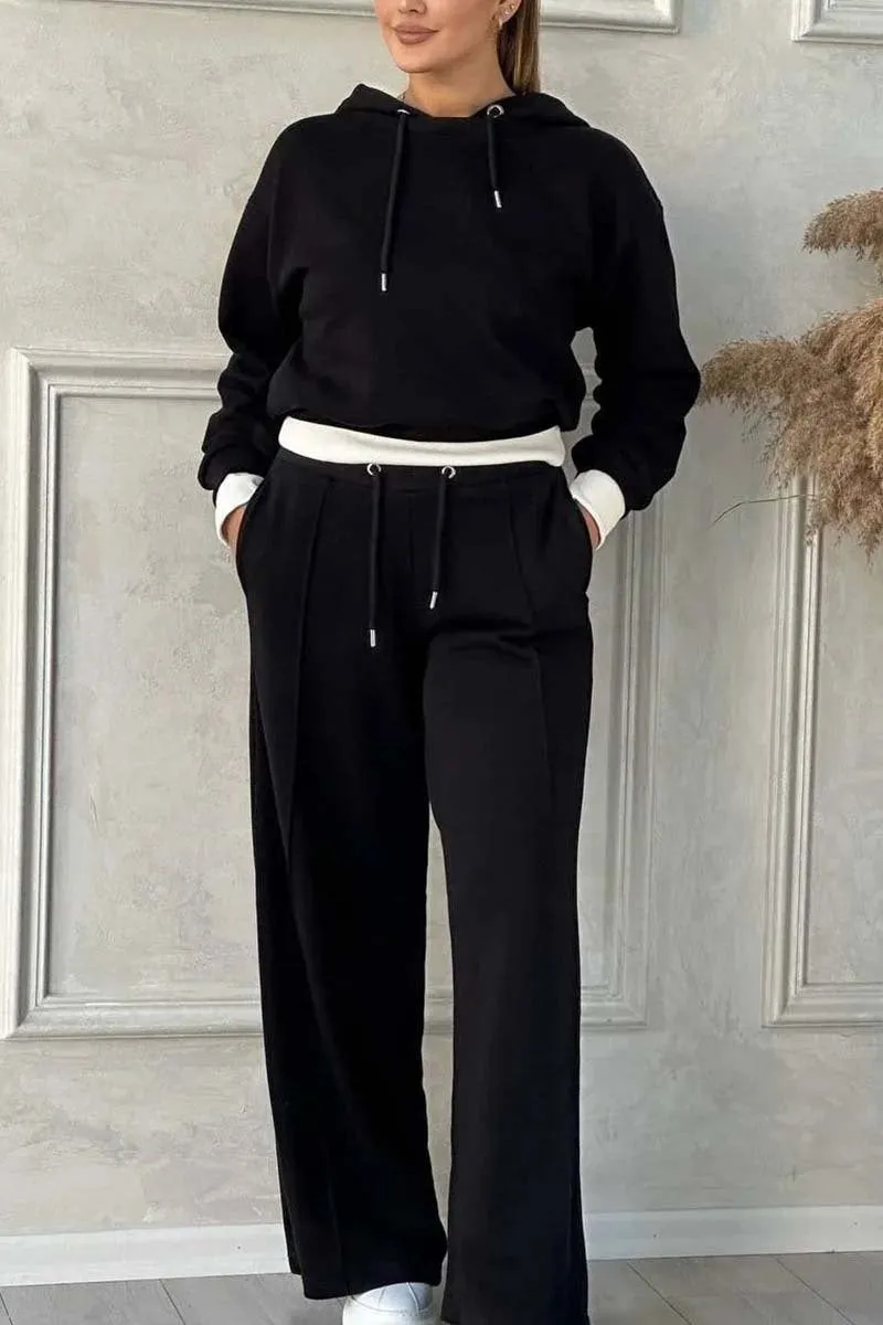 Nadine – Two-piece Hooded Sweatshirt for Women