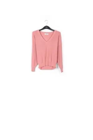 Pink oversized fine-knit sweater