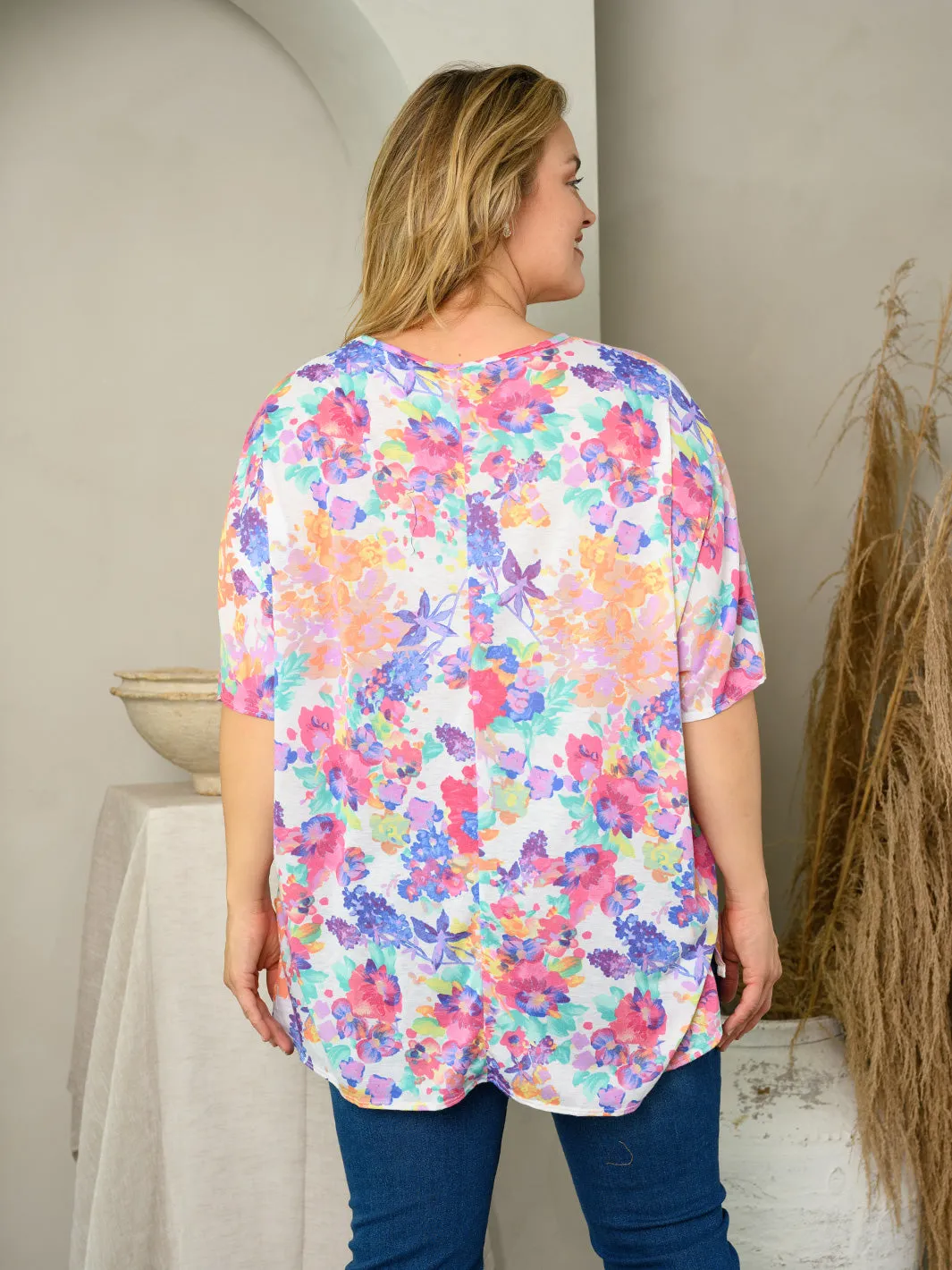 PLUS SIZE SHORT SLEEVE FLORAL TOP