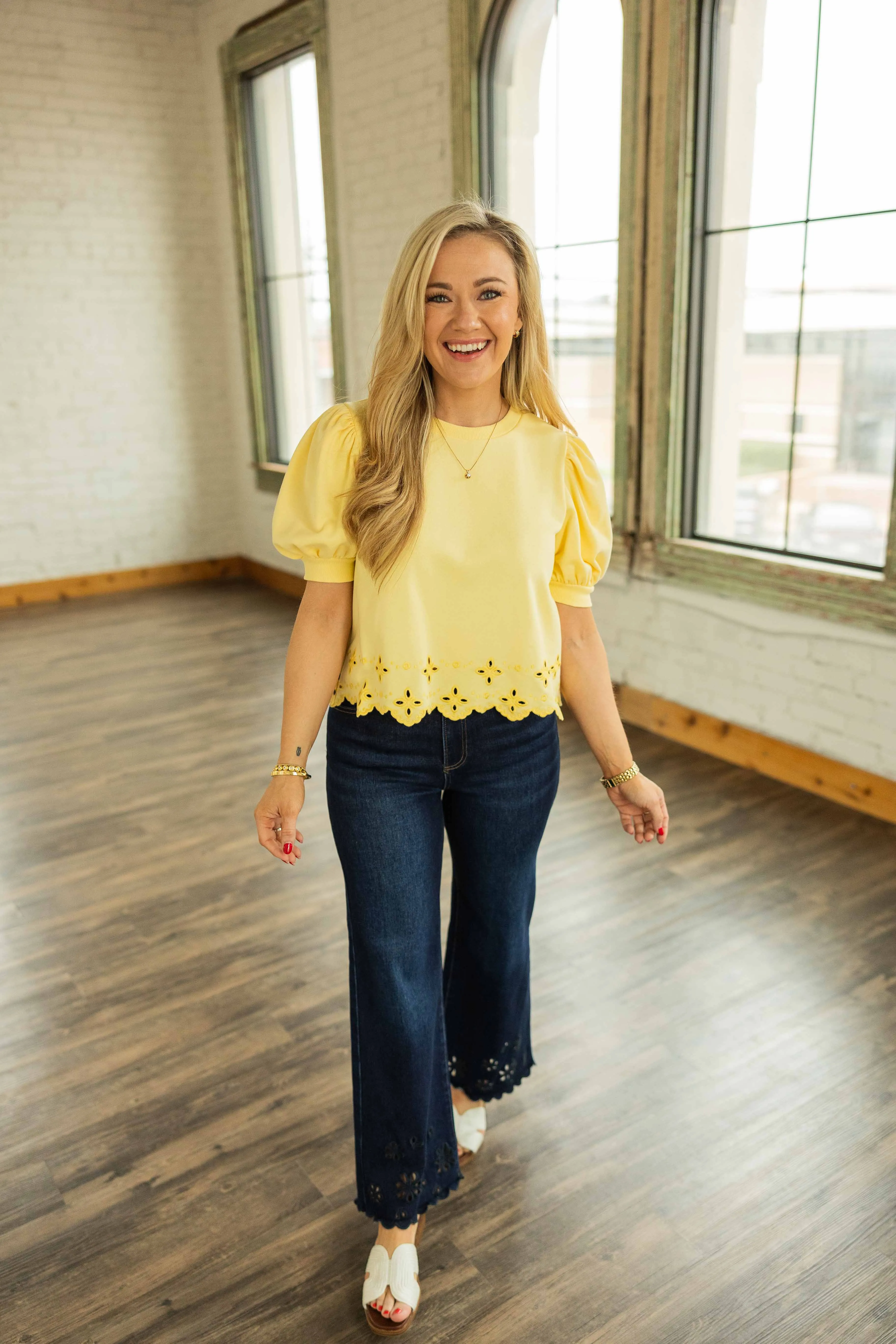[RISEN] ESTHER EYELET HEM JEANS