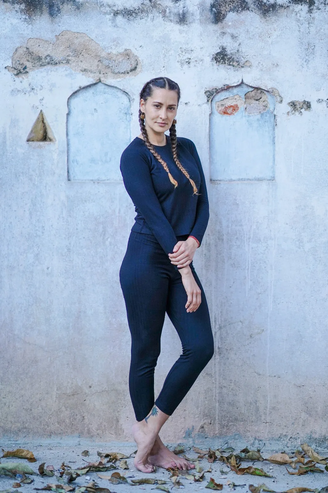 Snug Ribbed Ankle Leggings Black