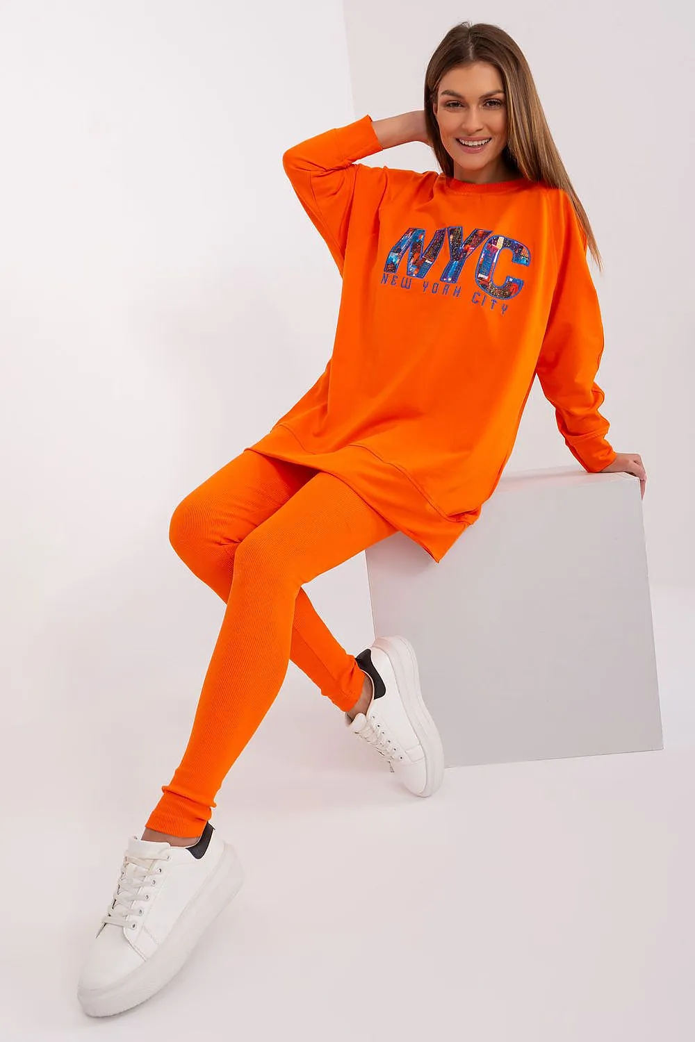 Sweatshirt and leggings casual set