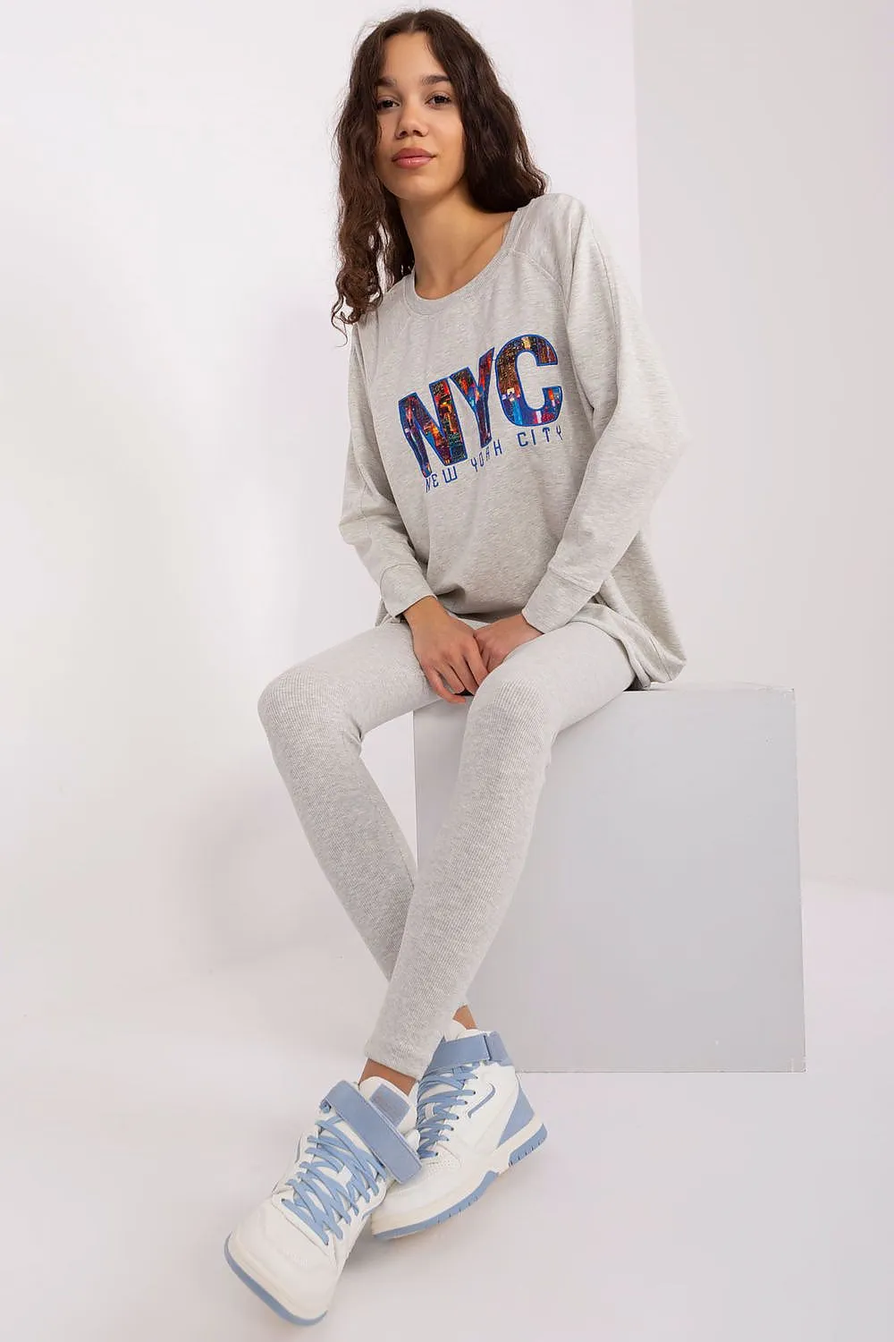 Sweatshirt and leggings casual set
