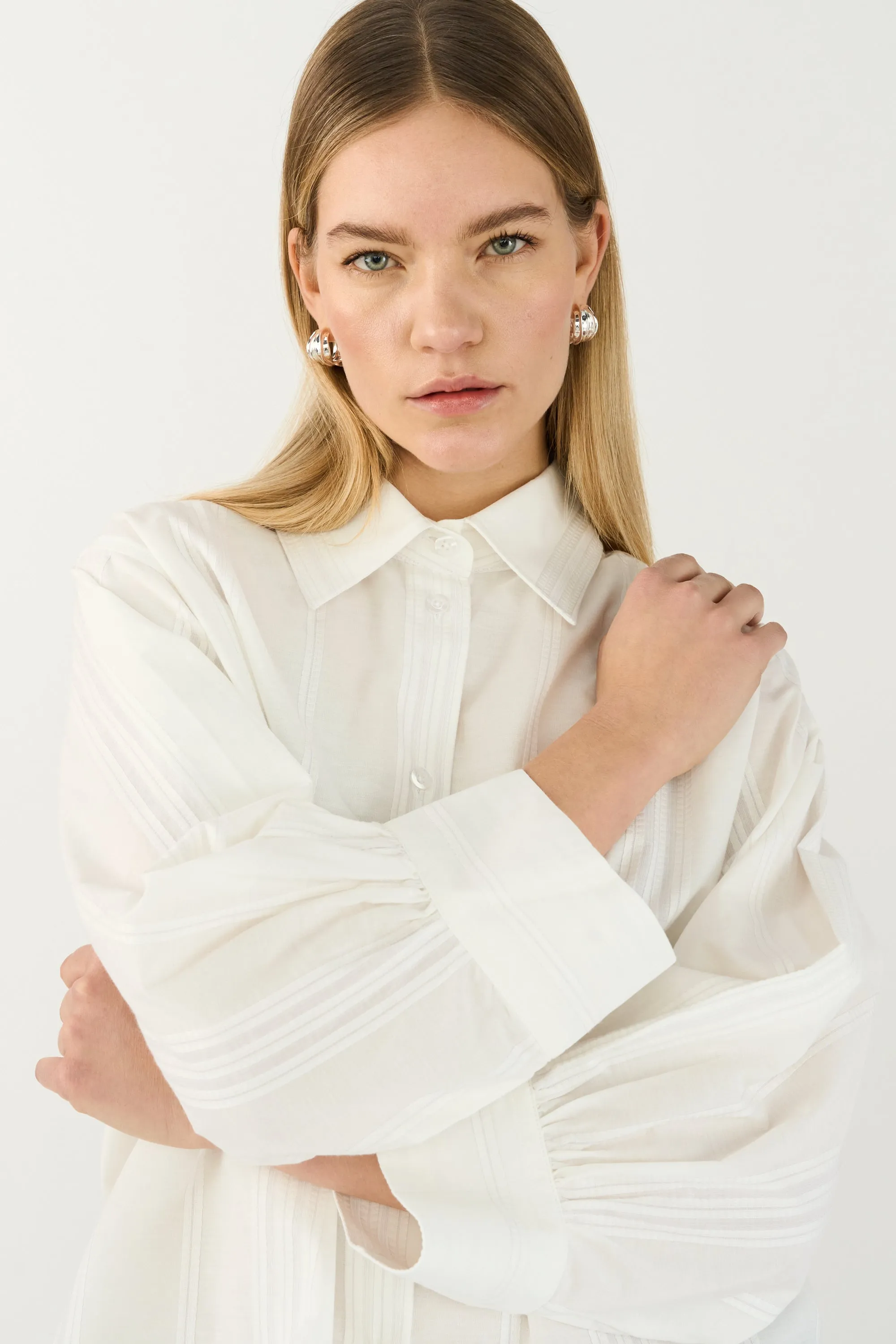 TRW-Exclusive Hepburn Shirt - Optical white