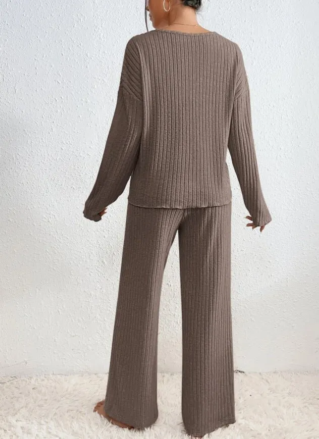 Ulyana - Relaxed Ribbed Fit Woman's Lounge Set