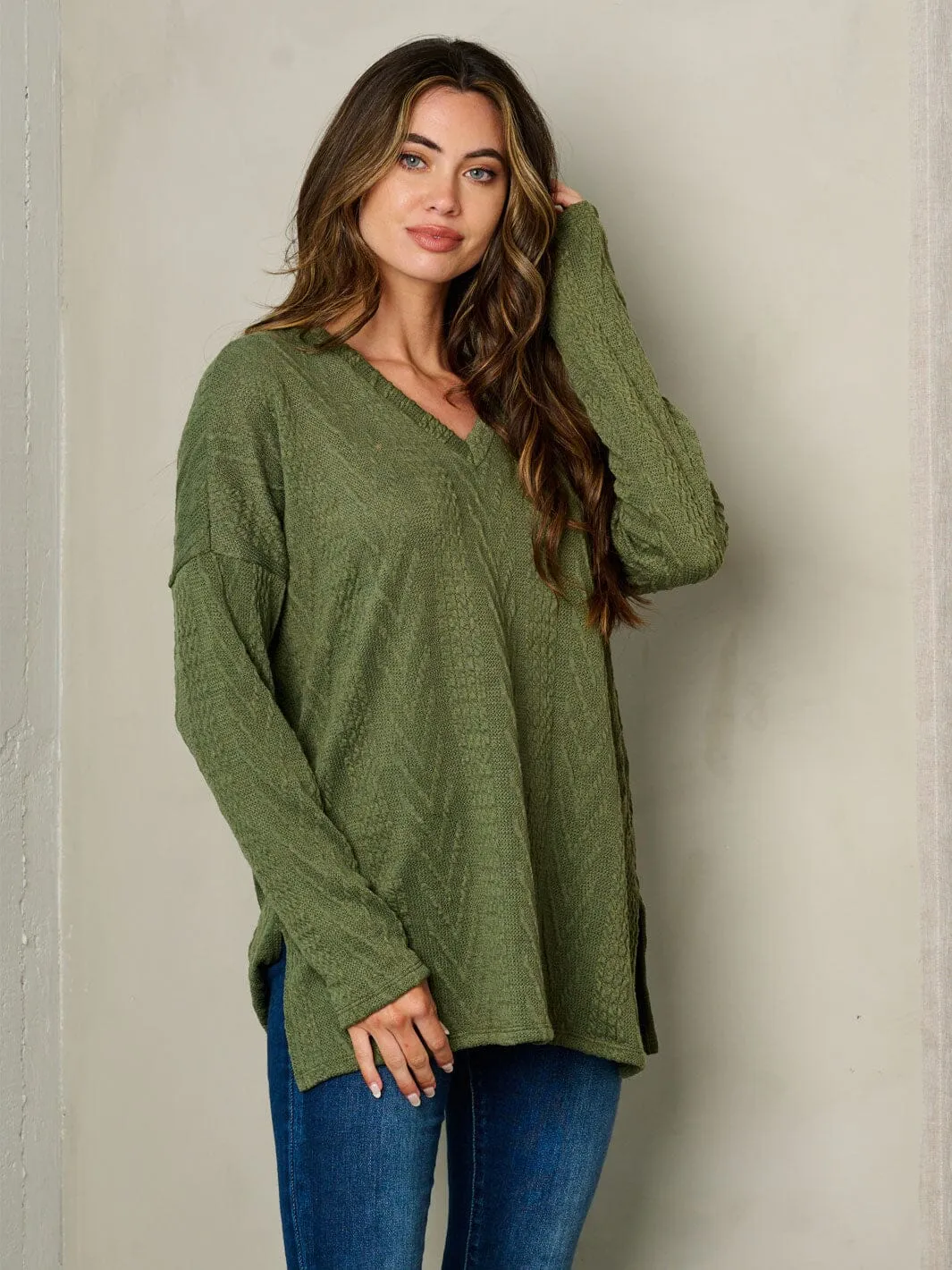WOMEN'S LONG SLEEVE V-NECK CABLE KNIT LOOSE FIT TOP