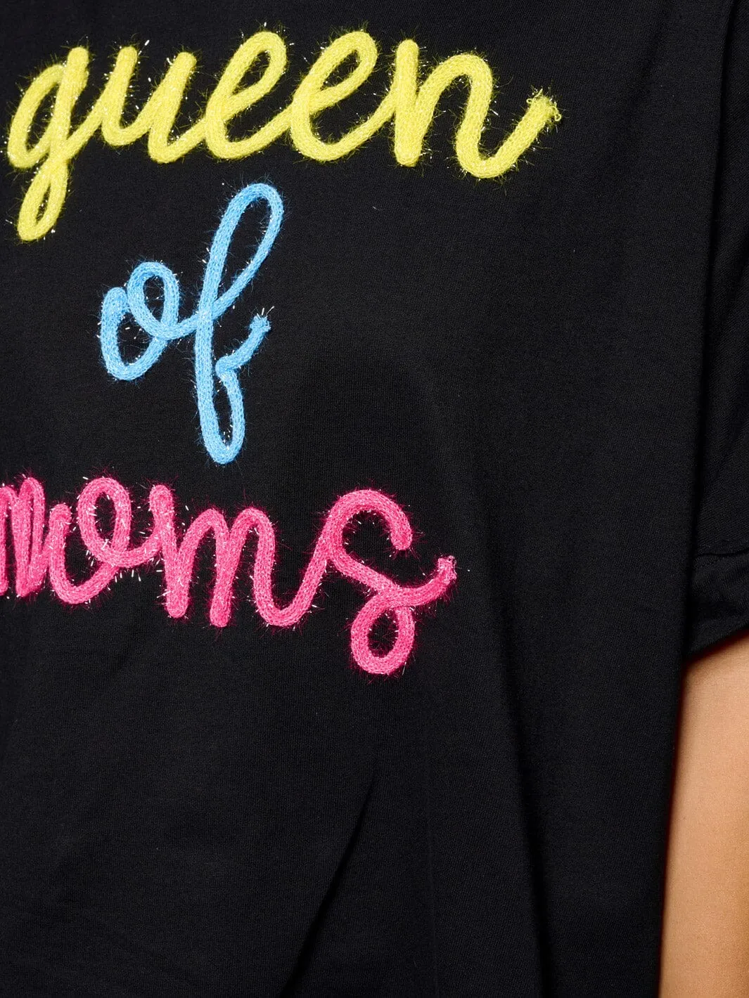 WOMEN'S SHORT SLEEVE QUEEN OF MOMS GRAPHIC TUNIC BLOUSE TOP